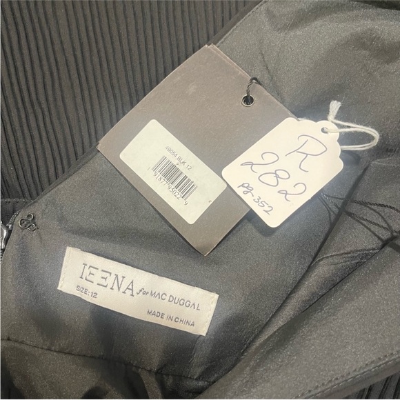 Mac Duggal Black Layered Maxi Dress - Picture 8 of 8